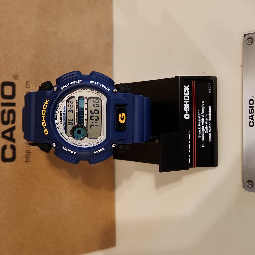 Casio Gshock men's watch - Picture 4 of 4